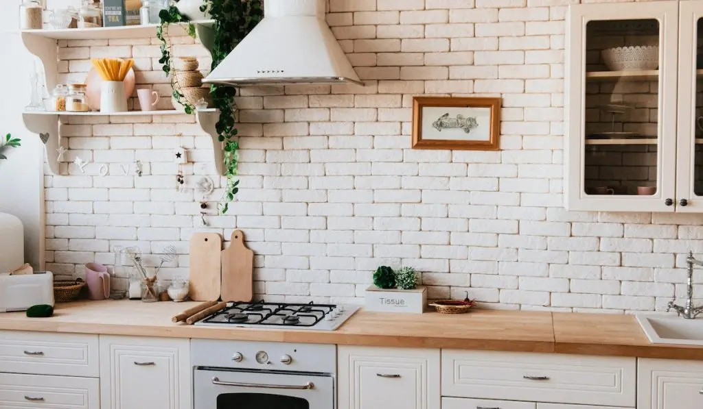 7 Tips & Tricks to Give Your Kitchen a New Look