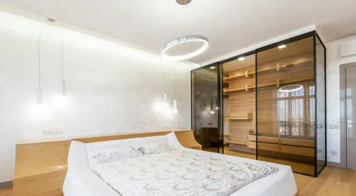 Maximizing Space with Built-In Bedroom Cabinets Bedroom Cabinets