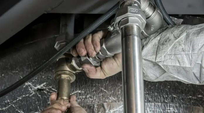 Pipe Leaks and Burst Pipes: How Plumbers Fix Them Pipe Leaks and Burst Pipes
