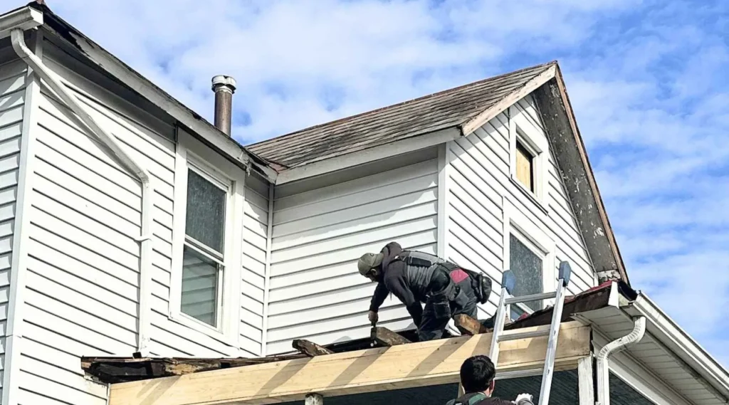 Why Small Roofing Concerns in Huntsville AL Deserve Attention