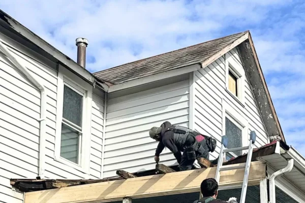 Why Small Roofing Concerns in Huntsville AL Deserve Attention
